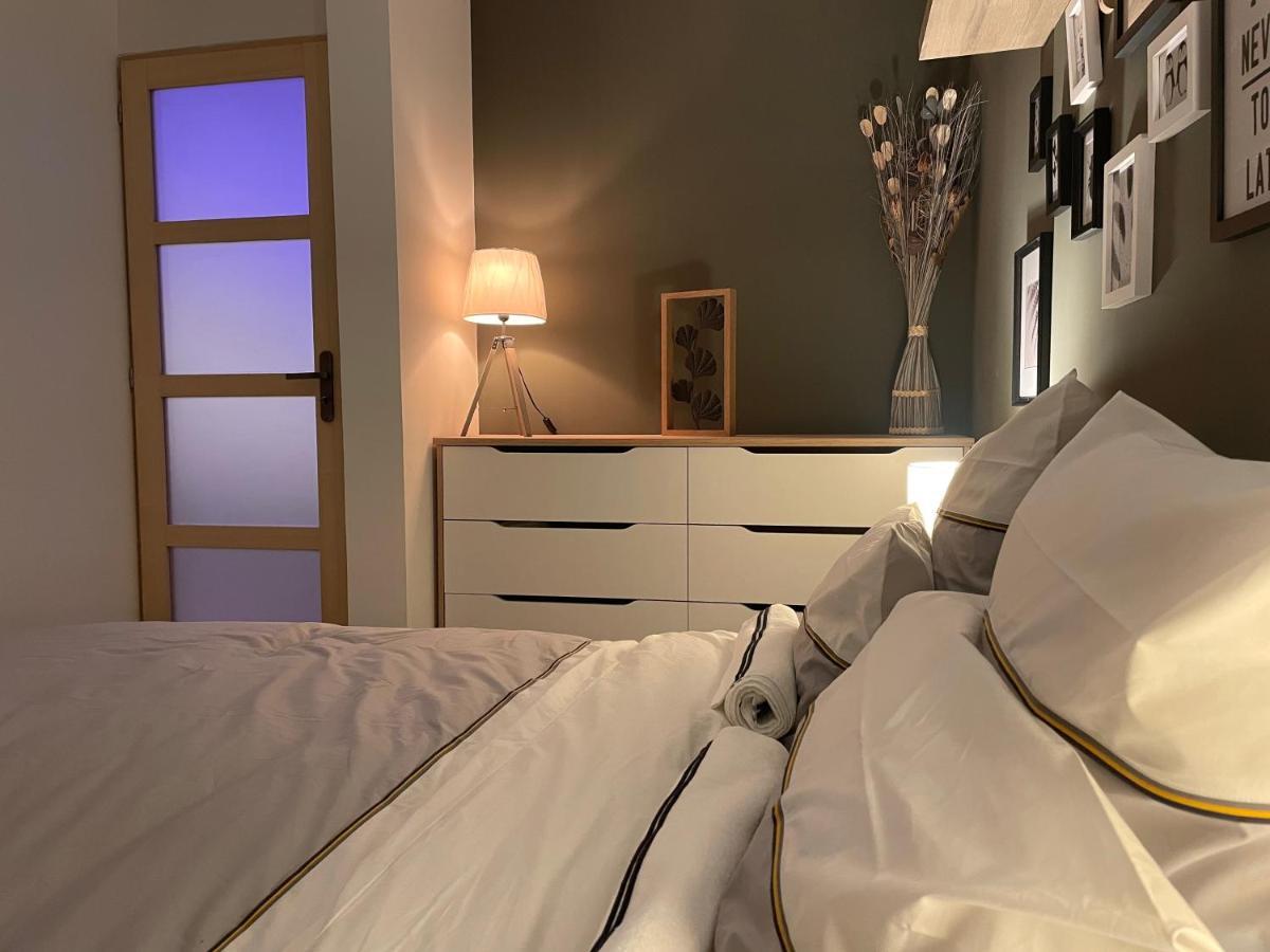 Mille Et Une Nuit, Appartement Classe 3 Etoiles En Rdc Avec Exterieur Et Parking Доль Екстер'єр фото